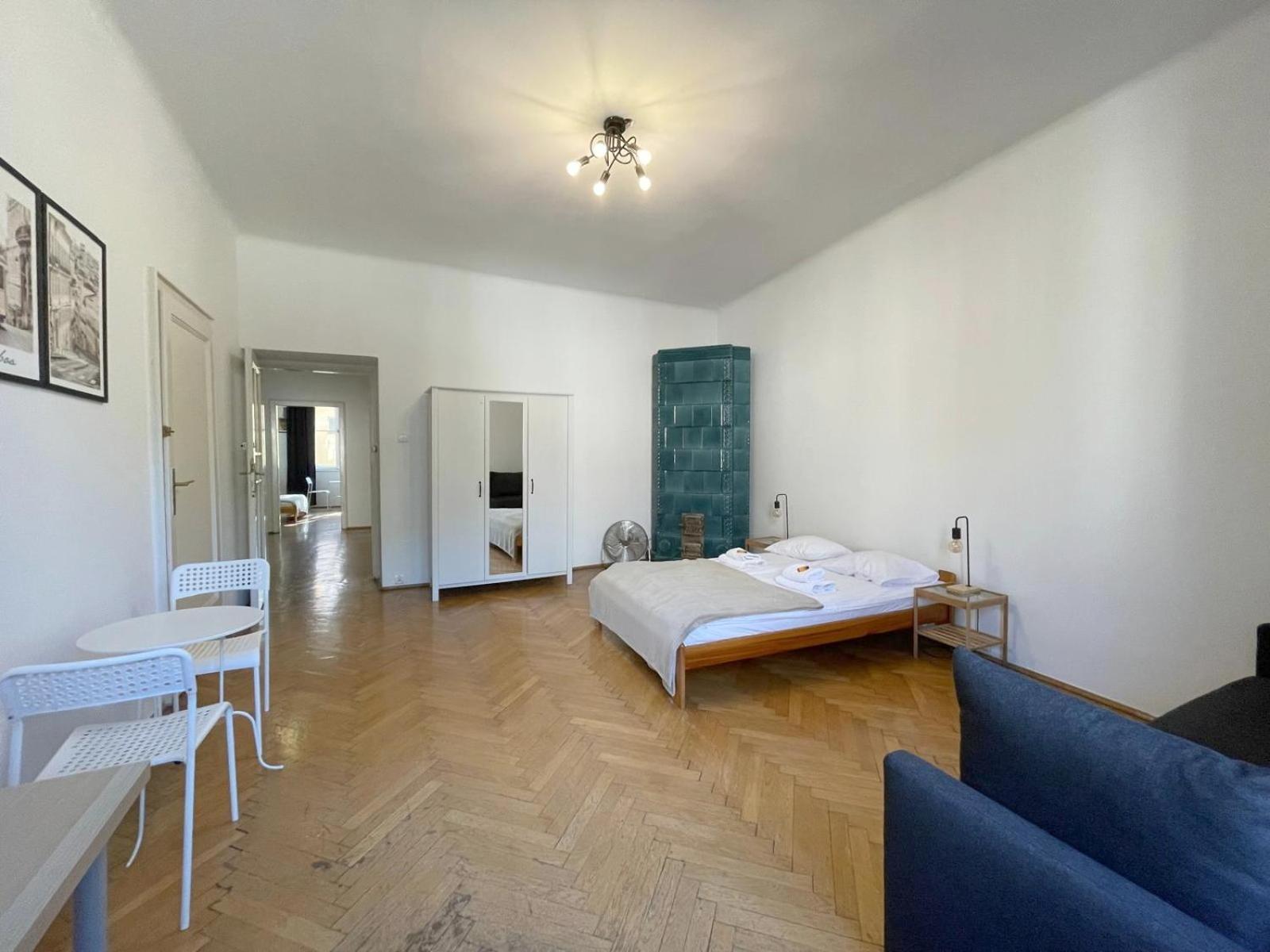 Retro Apartmentments Lobzowska Street * Краків