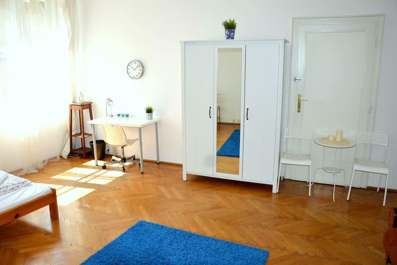 Retro Apartmentments Lobzowska Street Апартаменти Краків